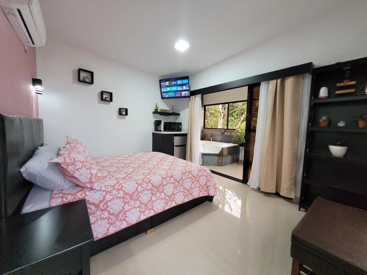 Loky'S Apartments La Fortuna Exterior photo